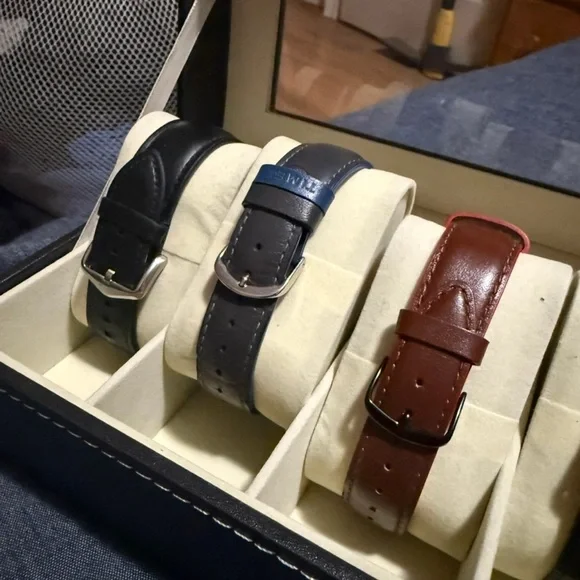 Men’s Watch Collection with Case - Picture 5 of 7